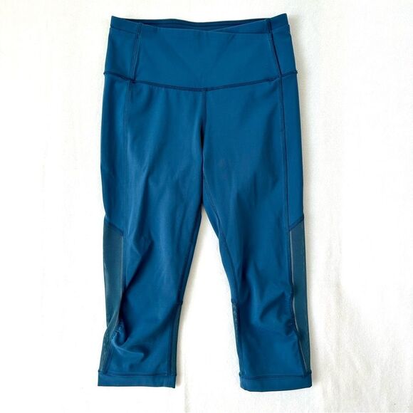 Lululemon‎ Gear Up Crop 17" Legging Poisodon Blue W6AGHS Mesh Detail Womens 4 - Picture 1 of 16